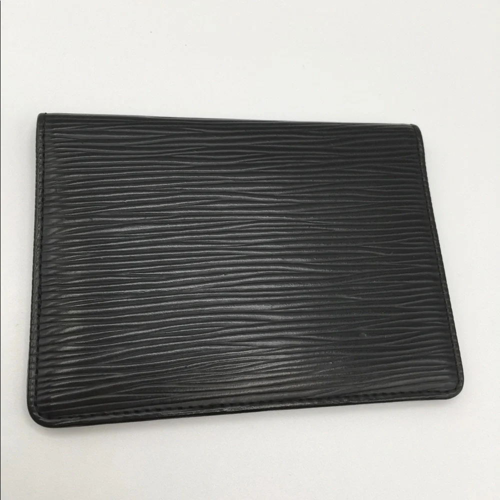 Authentic Louis Vuitton Card holder - Picture 4 of 14